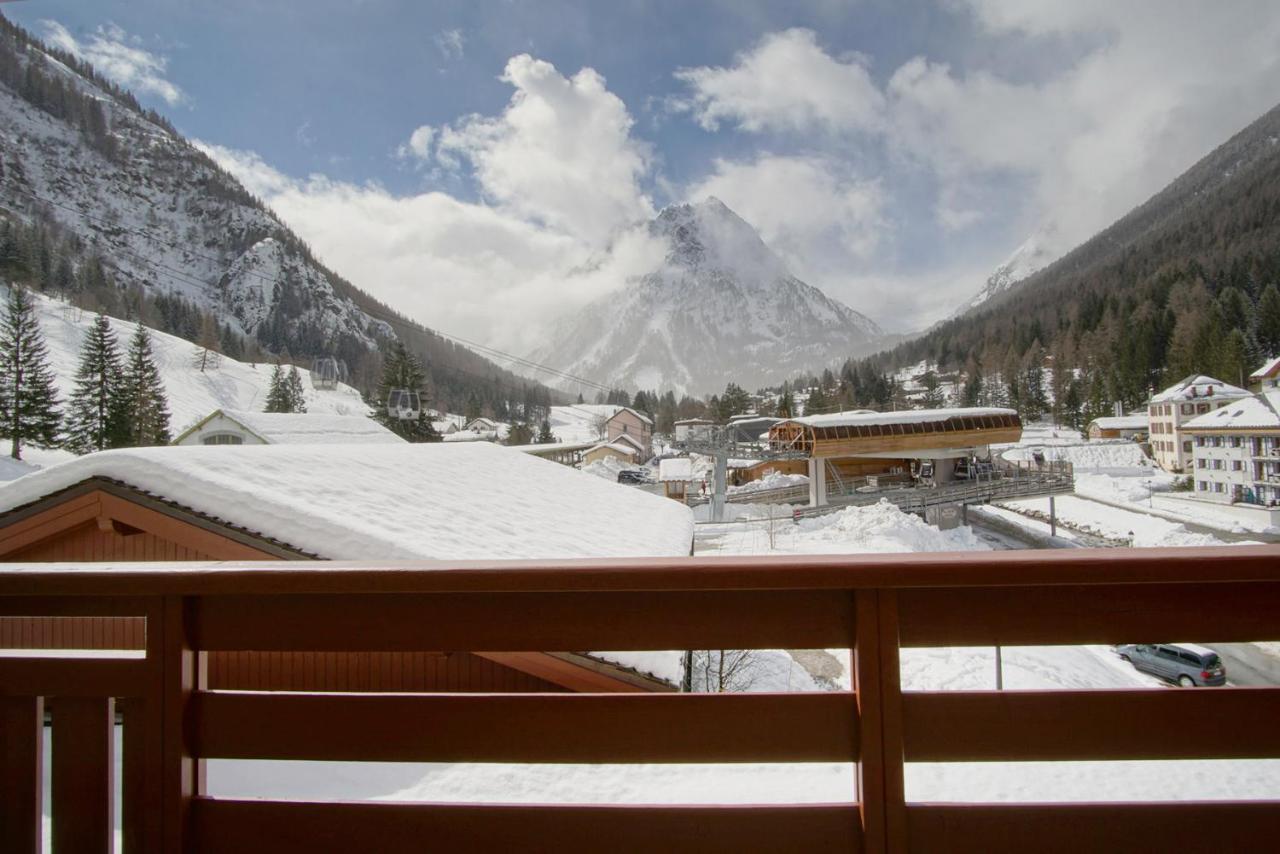 Le Refuge Des Portes Du Mont Blanc 발로시네 외부 사진